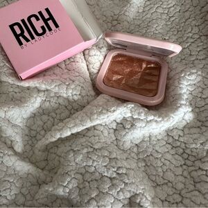 THE Lady Code Highlighter in Shade Jasper